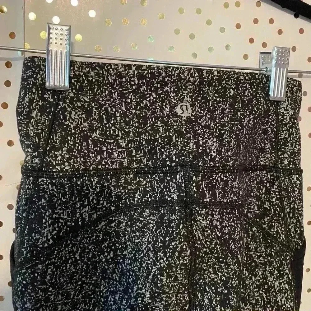Lululemon Black Capris